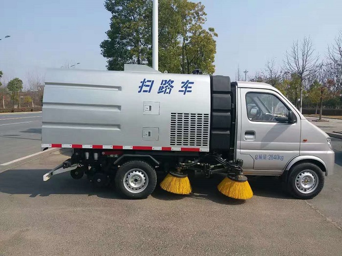 長安小型道路洗掃車掃路車圖片