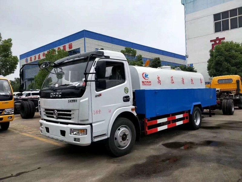 東風(fēng)大多利卡高壓清洗車
