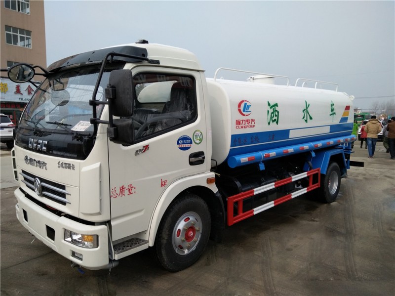 東風(fēng)多利卡（8方）灑水車