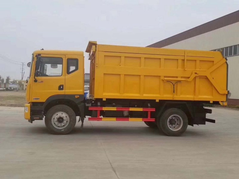 東風(fēng)多利卡D9（12方）對(duì)接垃圾車(chē)