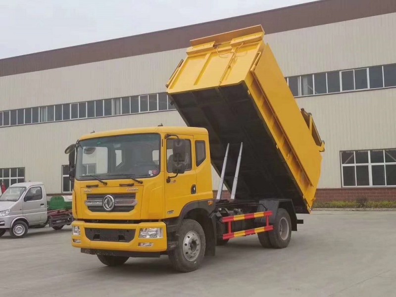 東風(fēng)多利卡D9（12方）對(duì)接垃圾車(chē)