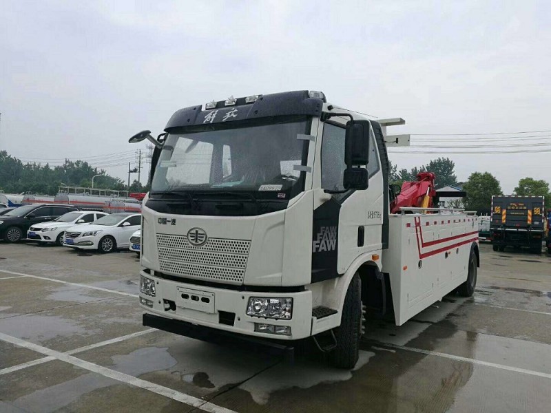 解放單橋拖吊聯(lián)體（一托一）清障車(chē)