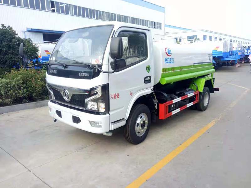 國(guó)六東風(fēng)5噸灑水車(chē)
