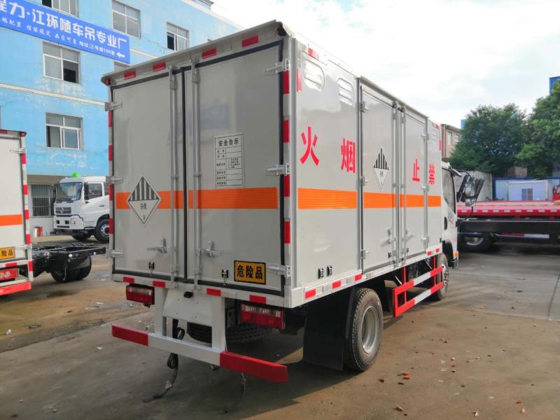 虎V雜項9類危險物品廂式運輸車圖片